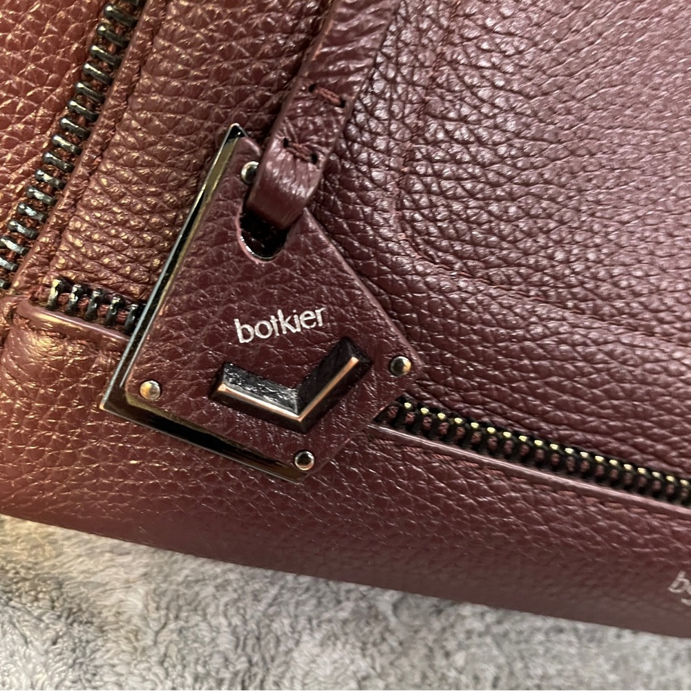 BOTKIER LEATHER SOHO EXPOSED ZIP TRIM TOTE SHOULDER BAG Wine With Crossbody - Picture 3 of 10